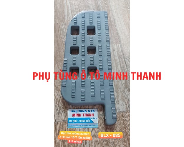Bậc lên xuống auman ETX-MOI 15T mới dưới L, nhựa