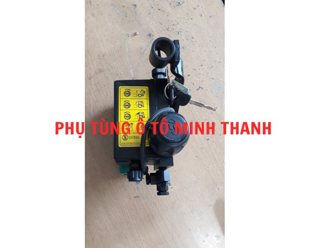 Bơm cabin tay HD320